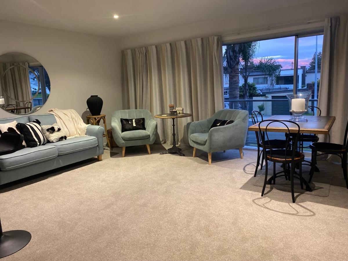 Modern Beach Apartment With Pool & Location Mount Maunganui Buitenkant foto