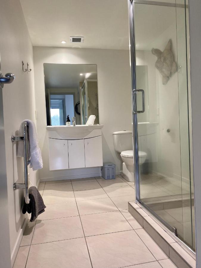 Modern Beach Apartment With Pool & Location Mount Maunganui Buitenkant foto