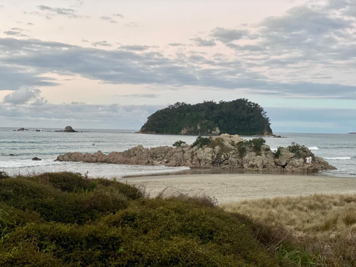 Modern Beach Apartment With Pool & Location Mount Maunganui Buitenkant foto