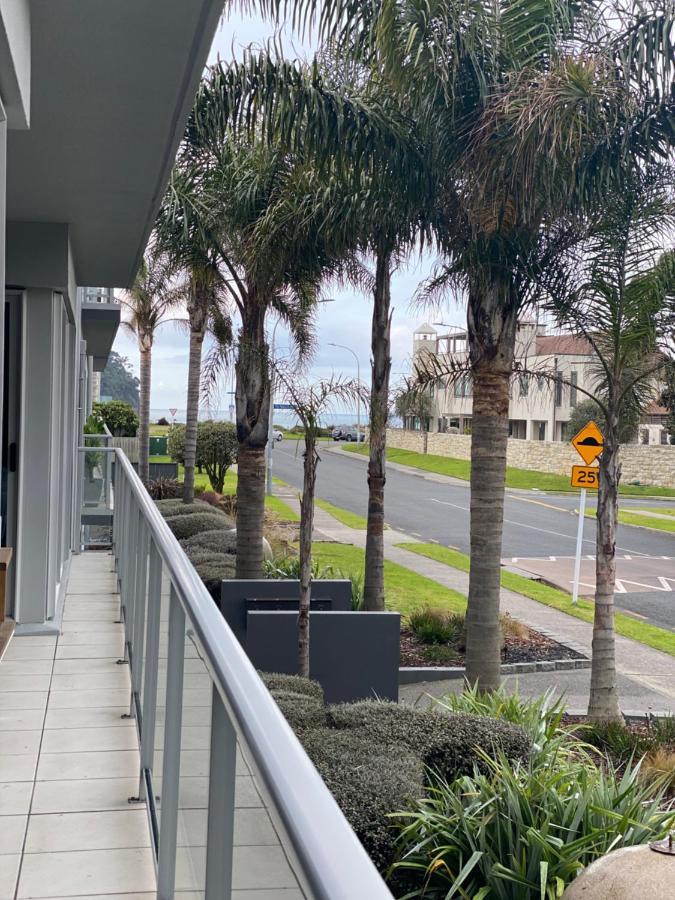Modern Beach Apartment With Pool & Location Mount Maunganui Buitenkant foto